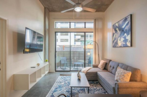 Stylish 2BD - CDT - Gym, Pool, Parking - Sleep 8